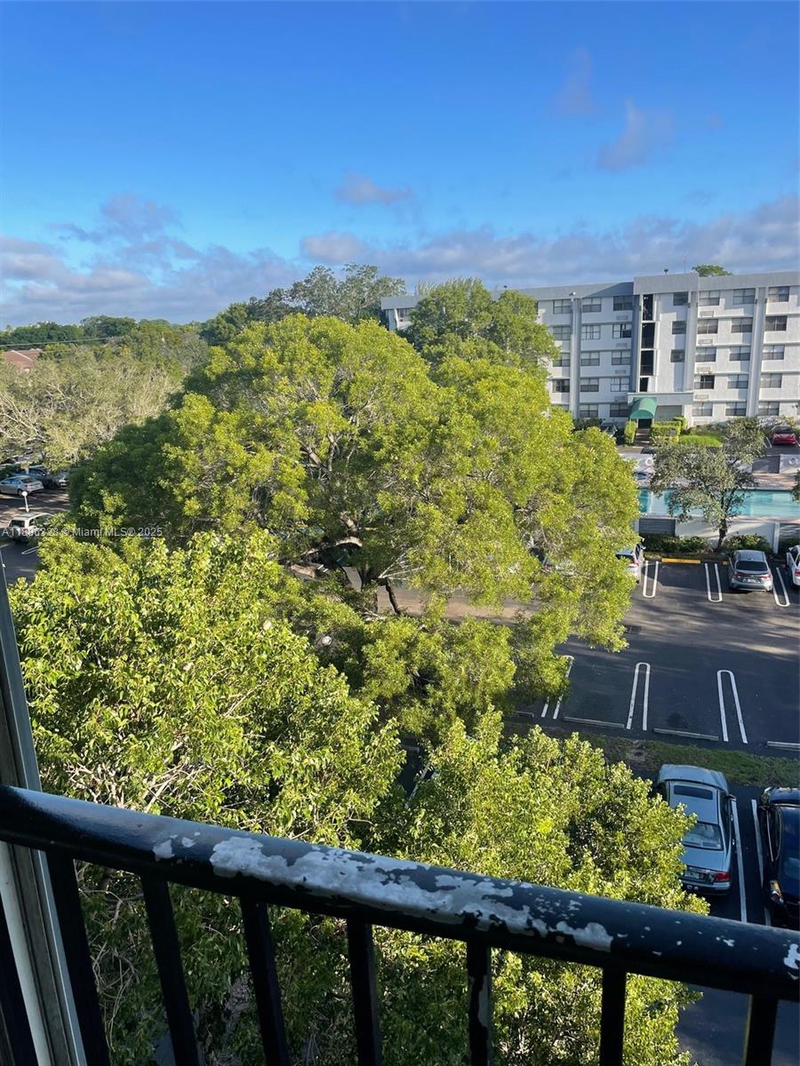 CORAL SPRINGS TOWER CLUB - Residential Lease
