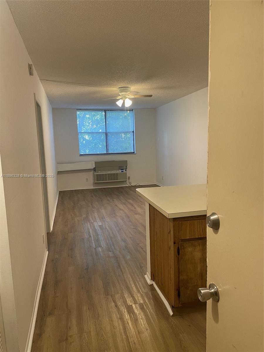 CORAL SPRINGS TOWER CLUB - Residential Lease