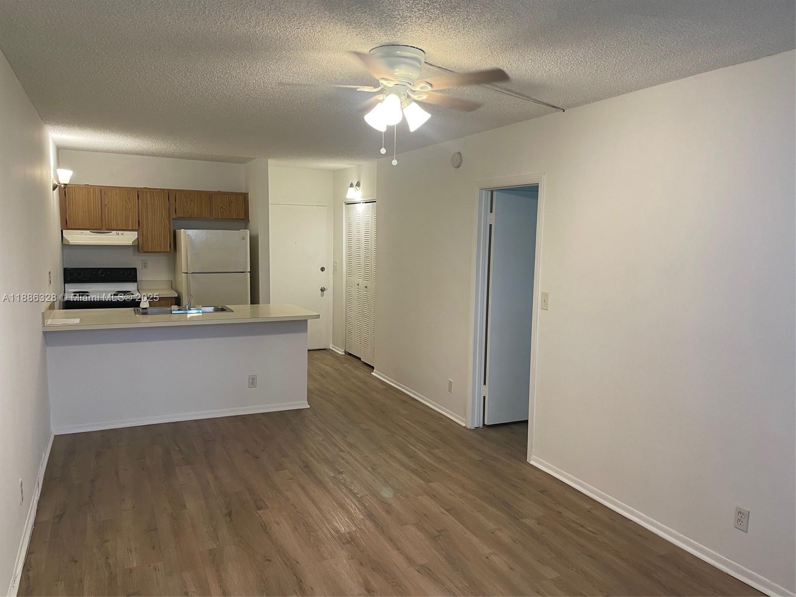 CORAL SPRINGS TOWER CLUB - Residential Lease