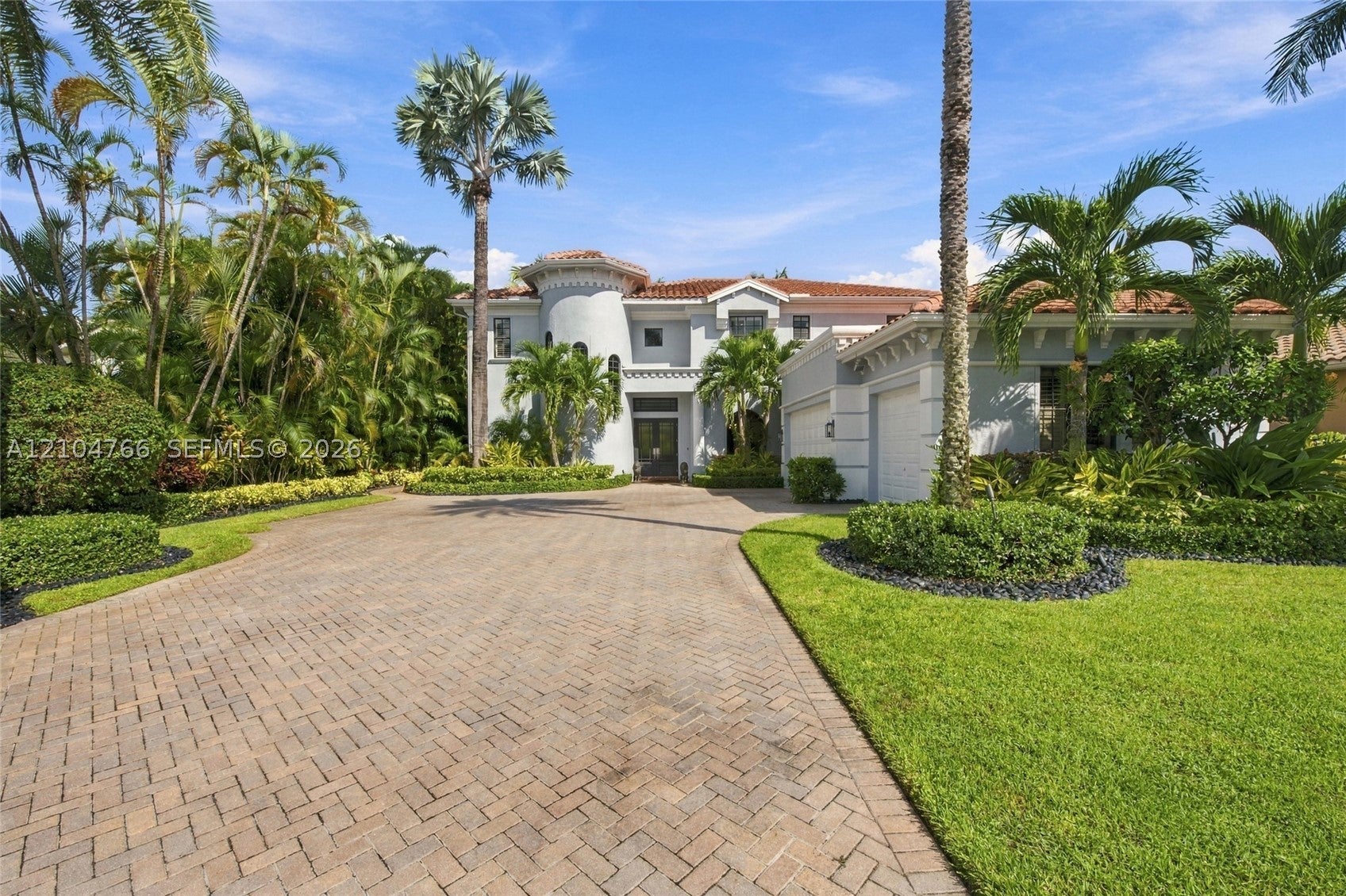 5123 Isabella Dr