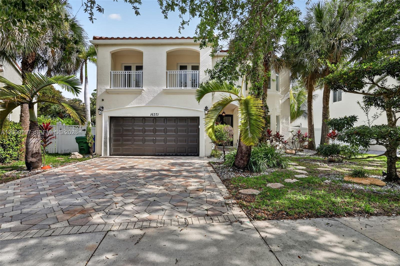RIVIERA ISLES II - Residential