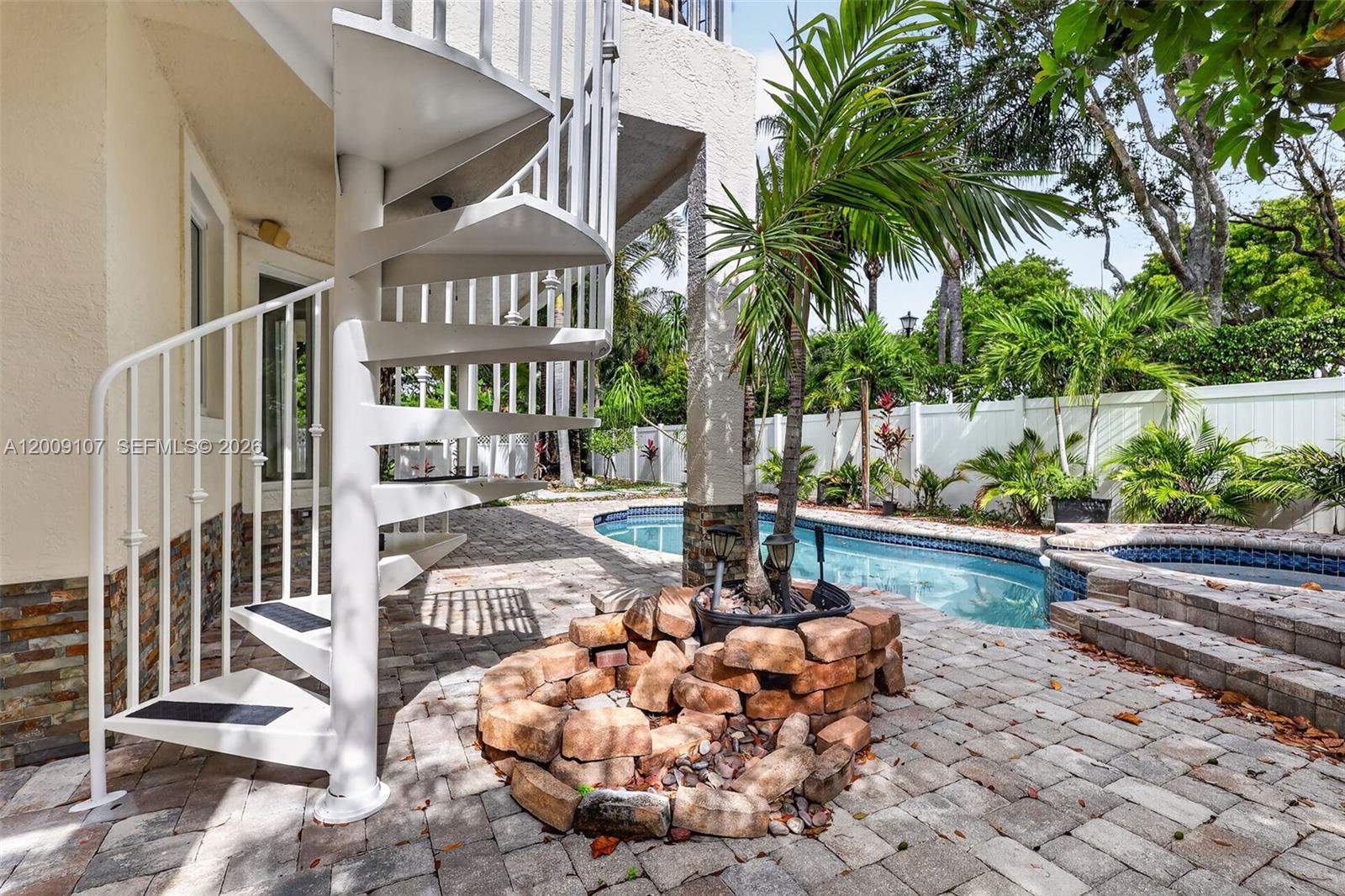 RIVIERA ISLES II - Residential