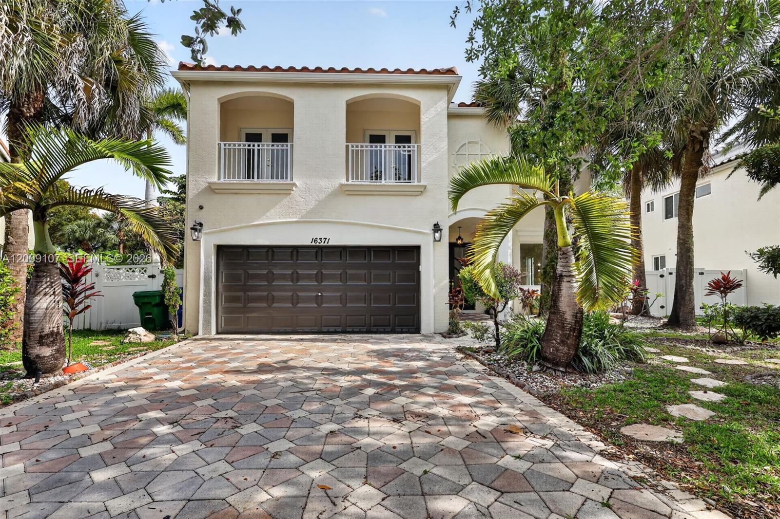 RIVIERA ISLES II - Residential