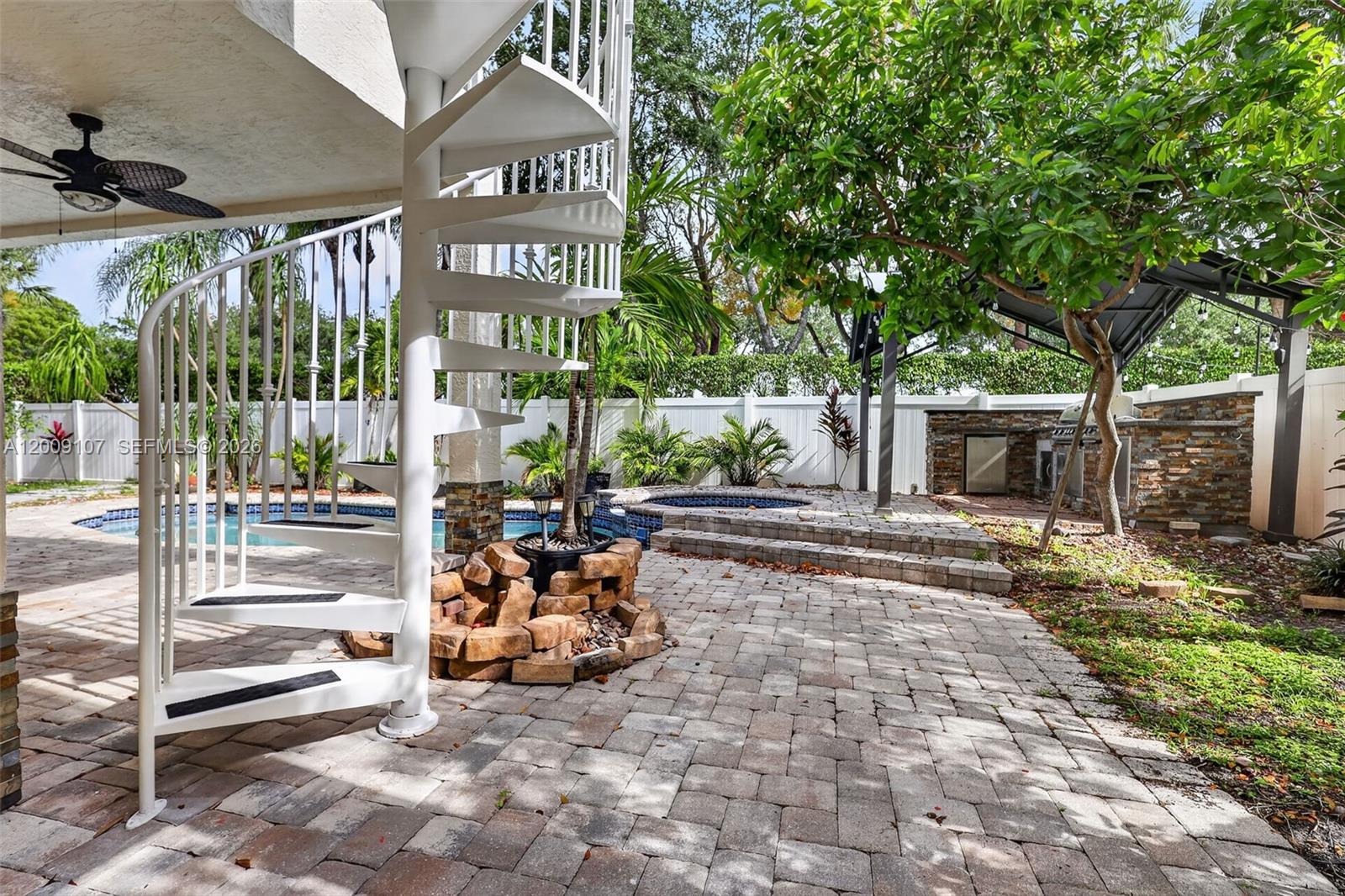 RIVIERA ISLES II - Residential