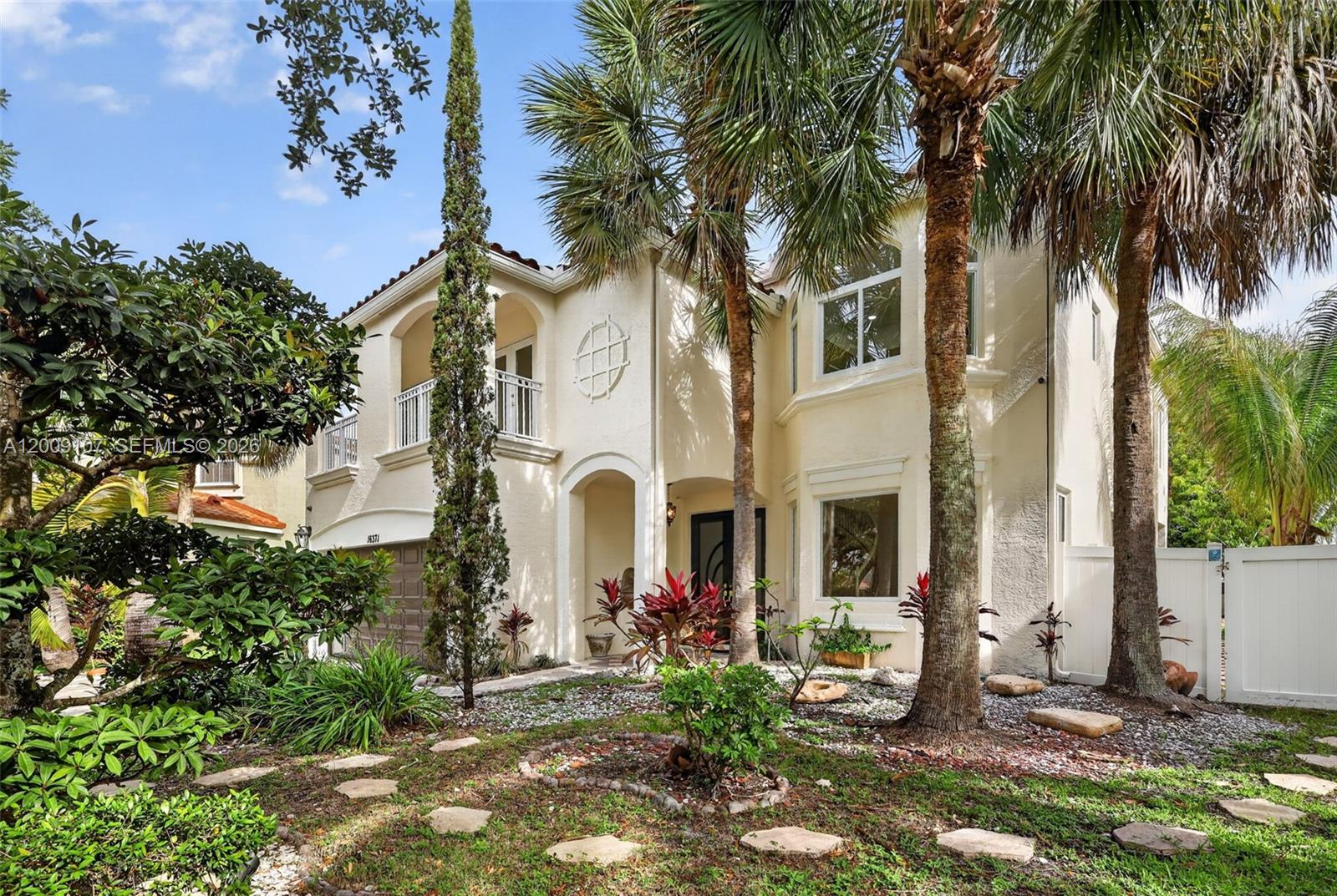 RIVIERA ISLES II - Residential