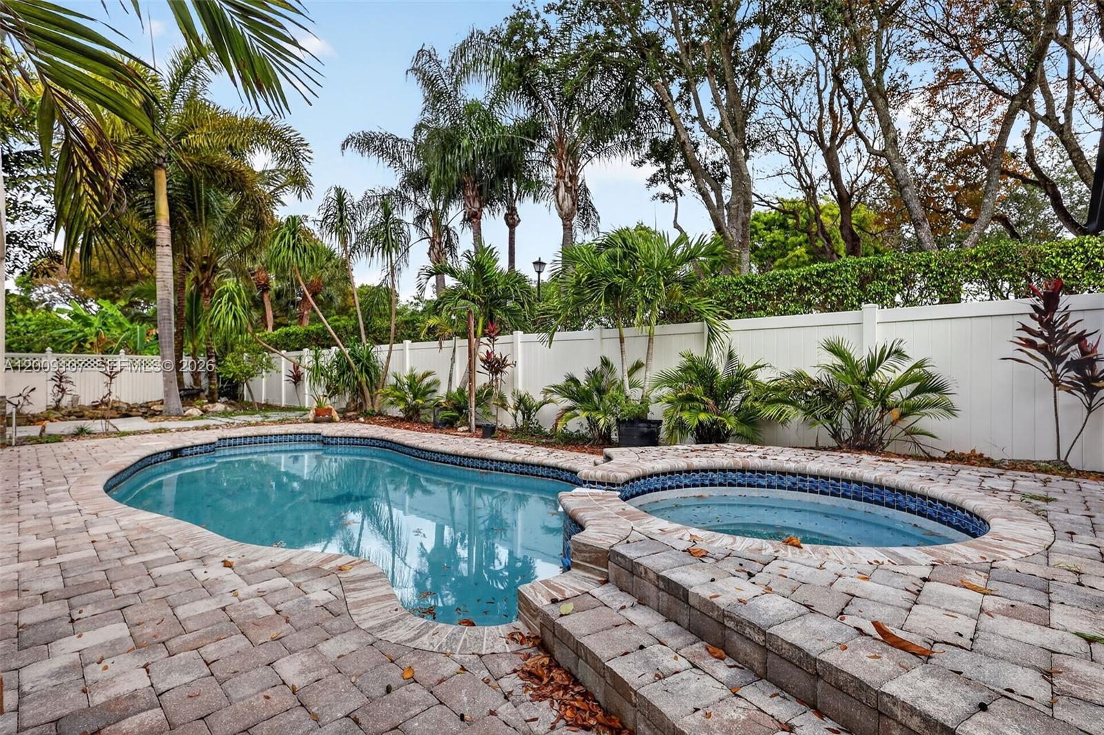 RIVIERA ISLES II - Residential