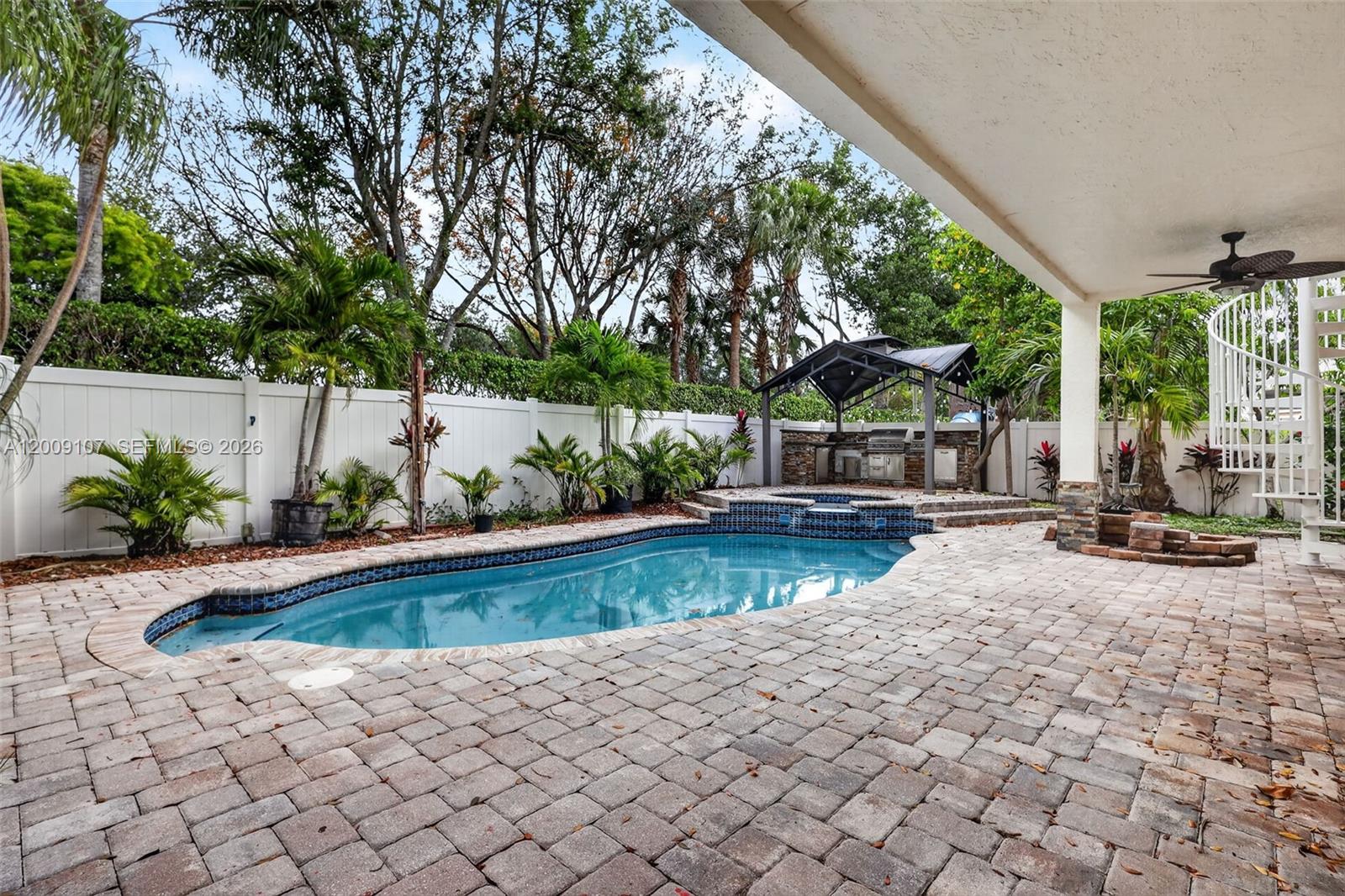 RIVIERA ISLES II - Residential