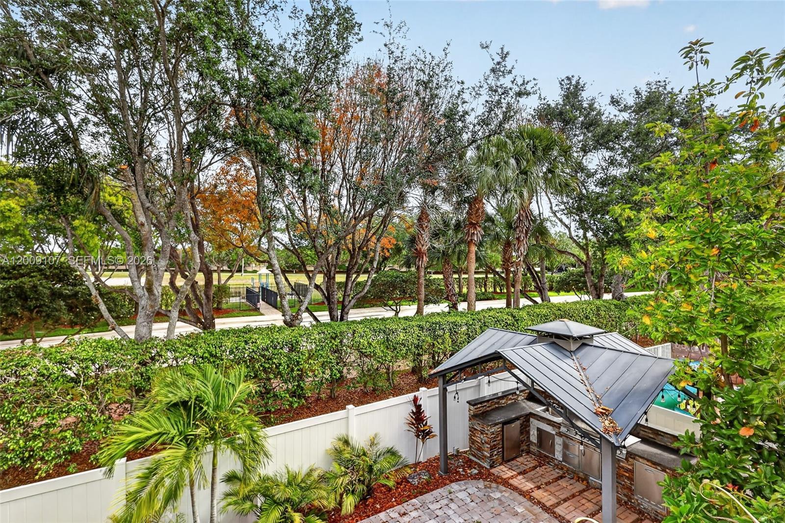 RIVIERA ISLES II - Residential