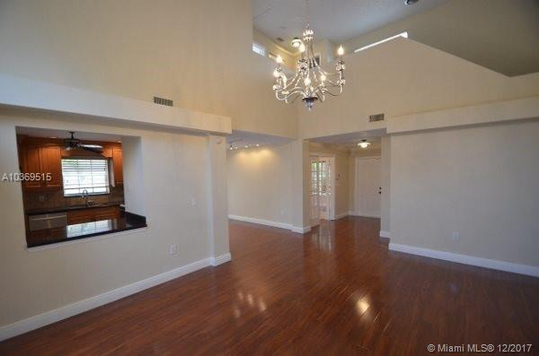 WINSTON PARK SEC 1 - Residential Lease