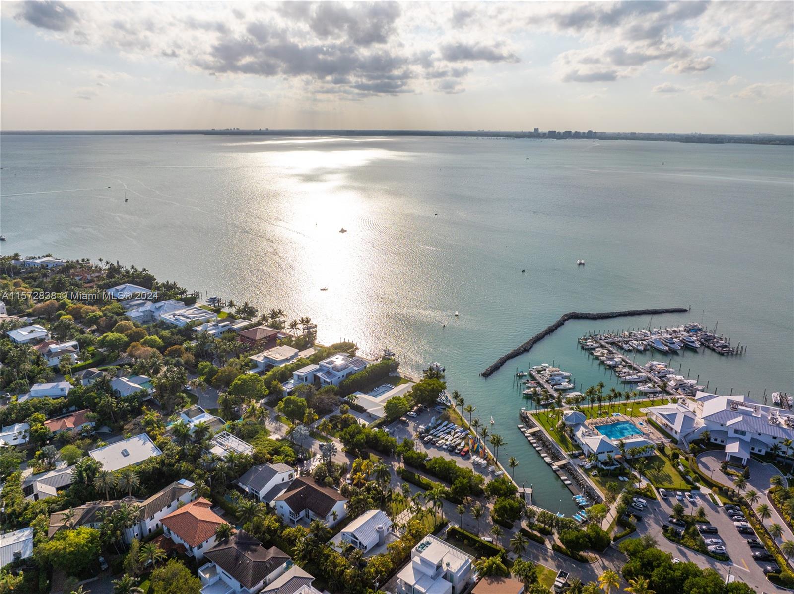 TROPICAL ISLE HOMES SUB 4 - Residential