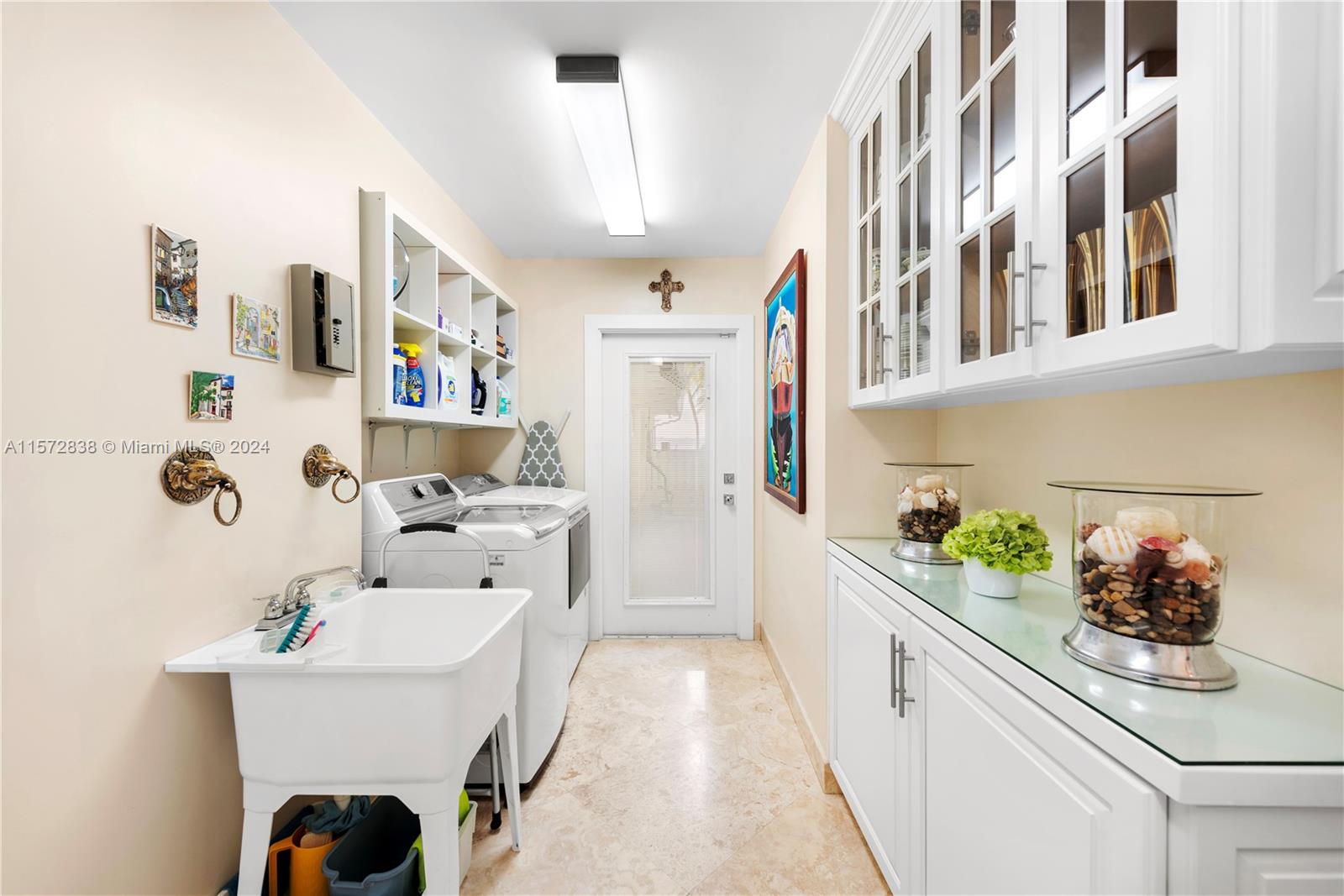 TROPICAL ISLE HOMES SUB 4 - Residential