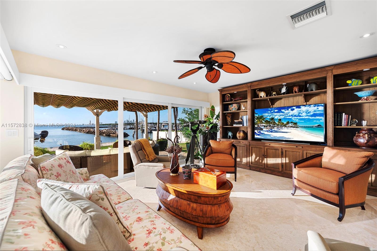 TROPICAL ISLE HOMES SUB 4 - Residential