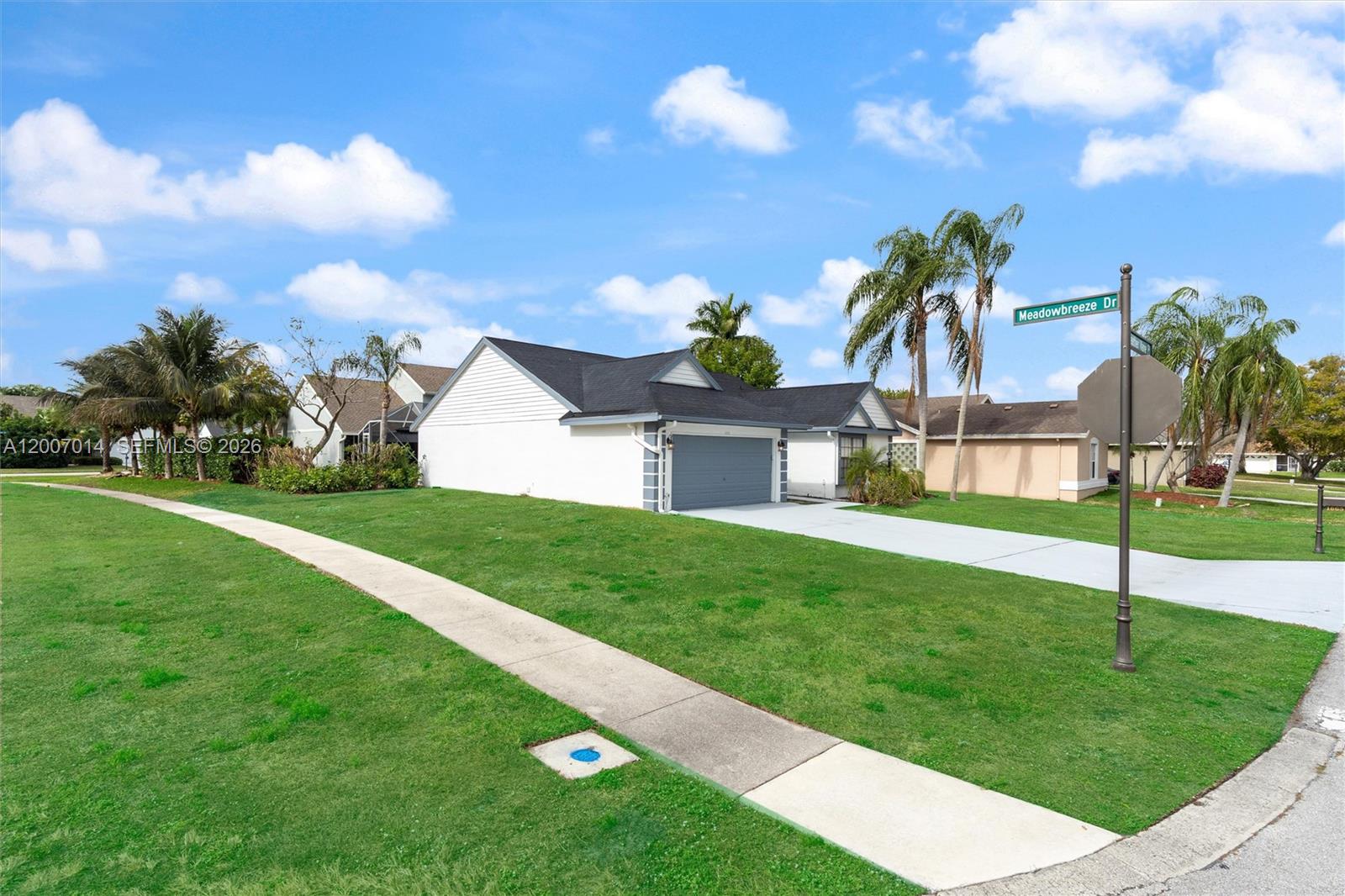 MEADOWLAND COVE 1 OF WELL - Residential