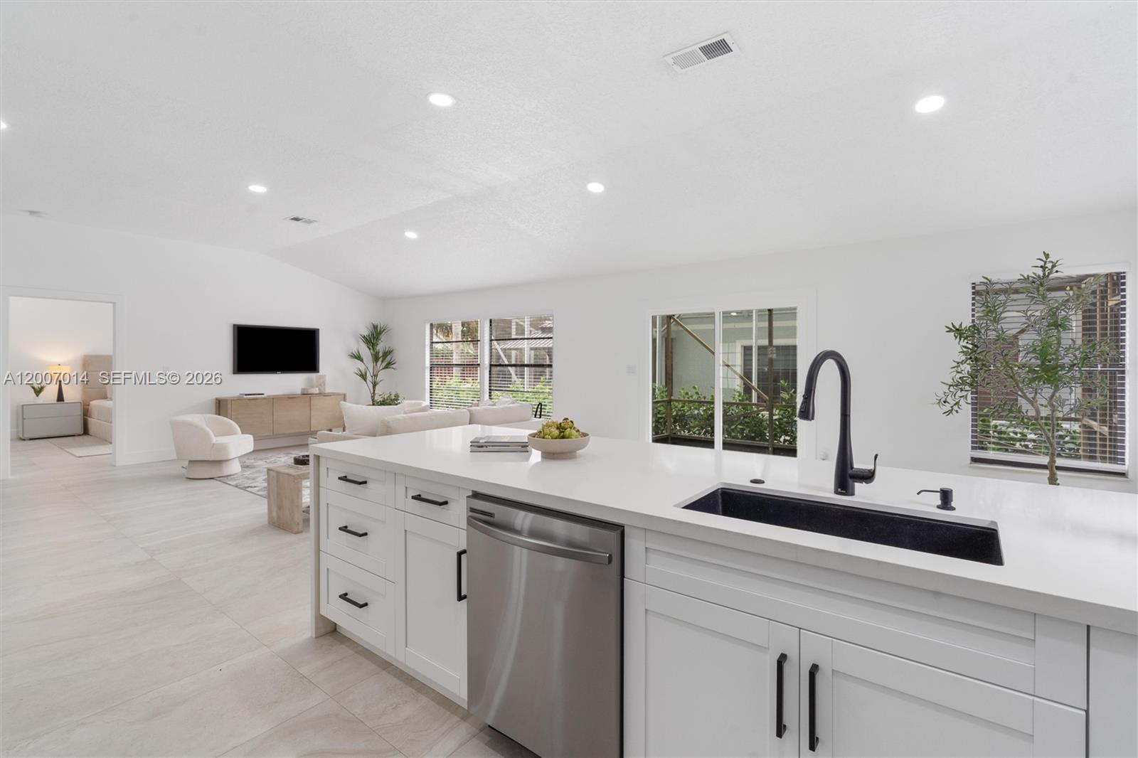 MEADOWLAND COVE 1 OF WELL - Residential