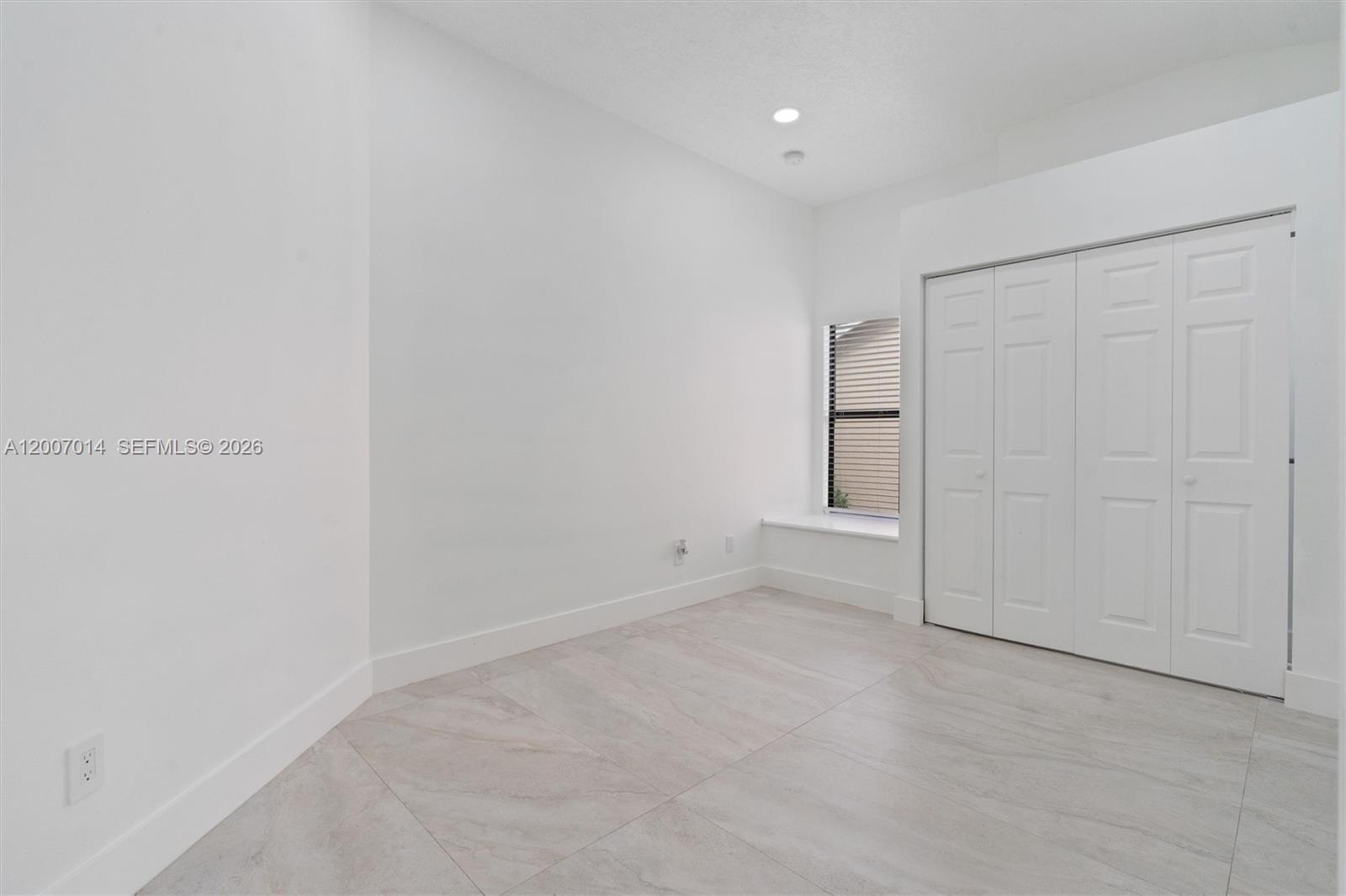 MEADOWLAND COVE 1 OF WELL - Residential