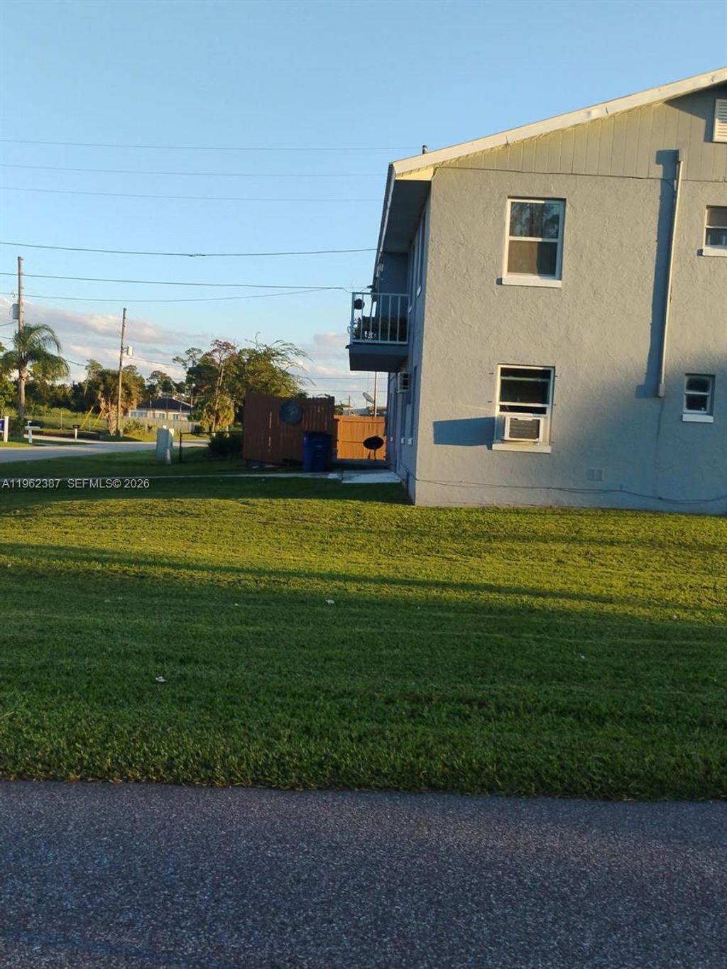 Photo of 4131 Commercial Dr, Sebring, FL 33870 (MLS # A11962387)