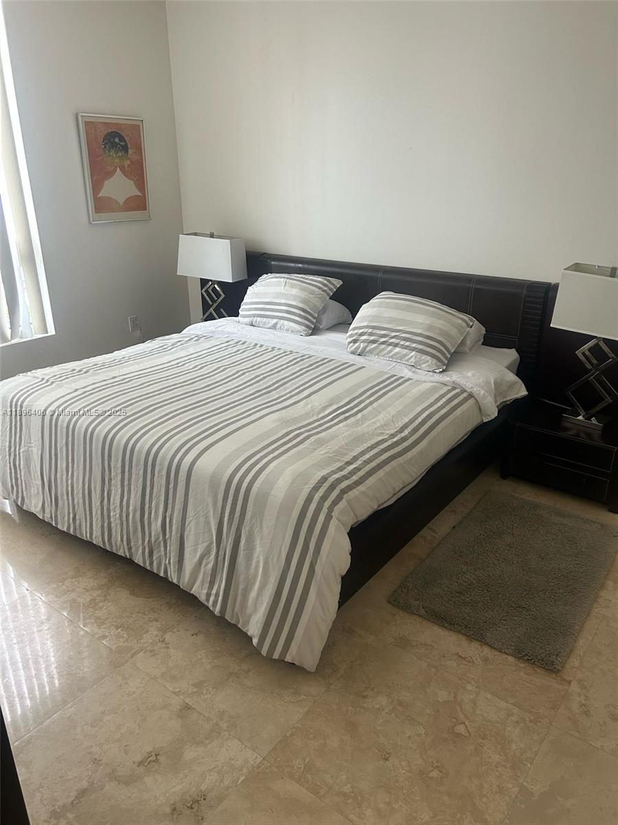 AKOYA CONDO - Residential