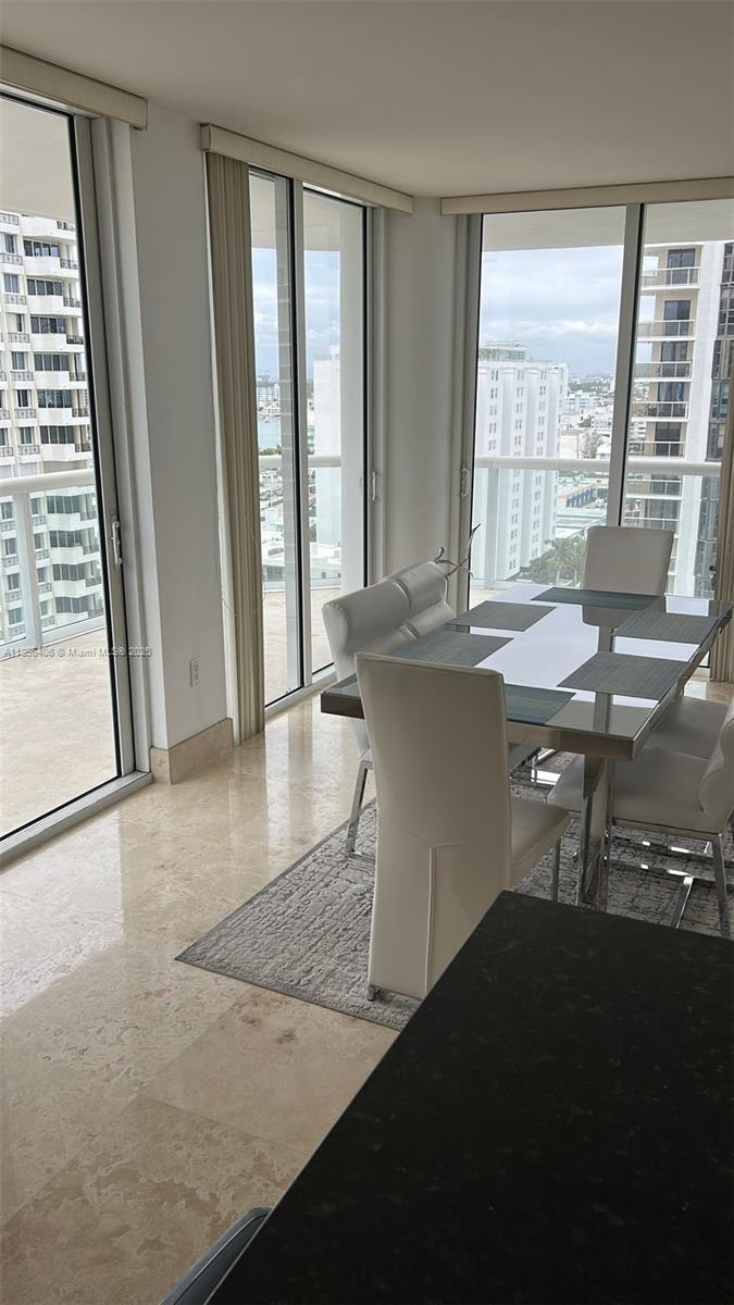 AKOYA CONDO - Residential