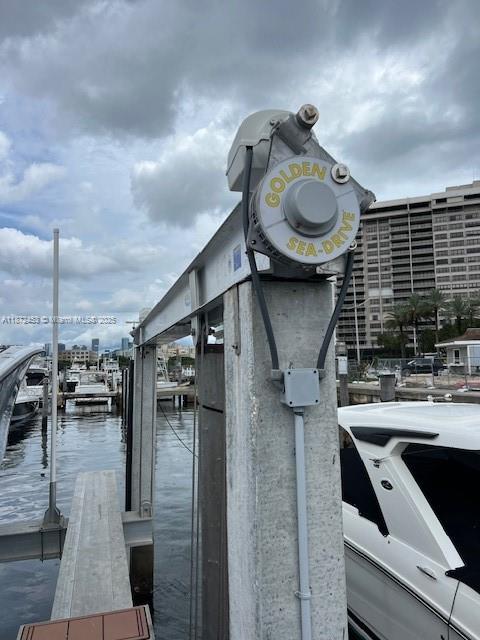 GROVE ISLE MARINA - Land