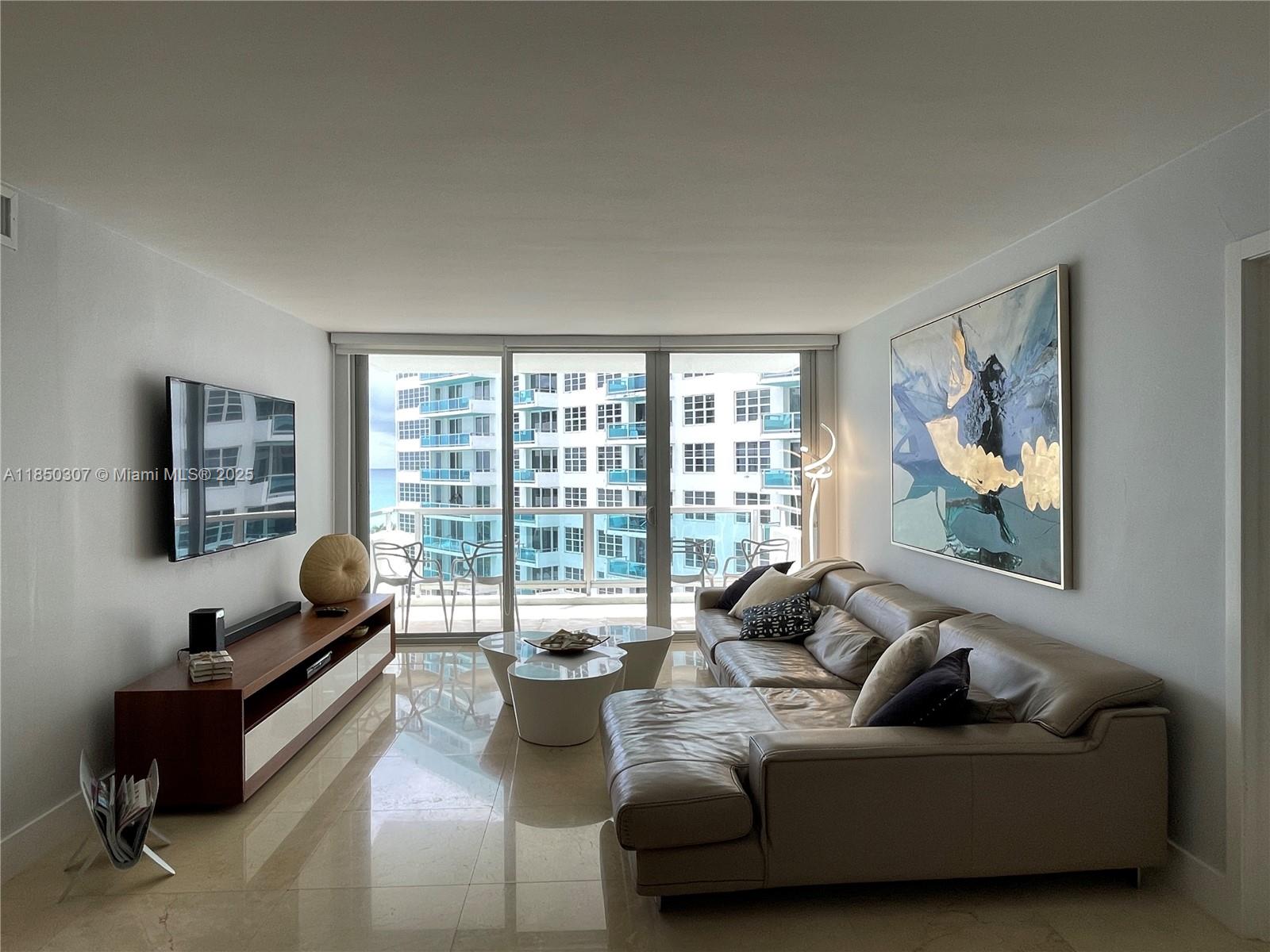 5151 Collins Ave. 825