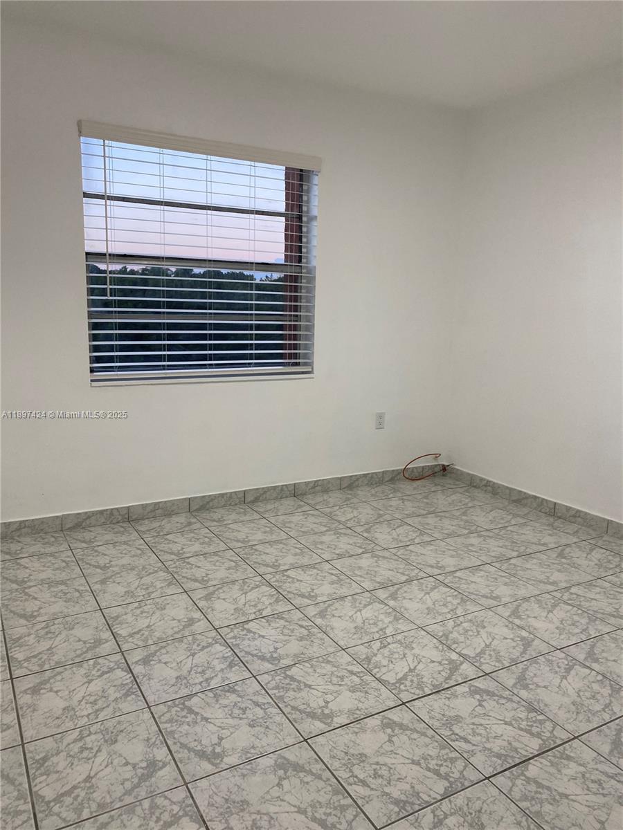 CASTILLIAN CLUB CONDO - Residential Lease