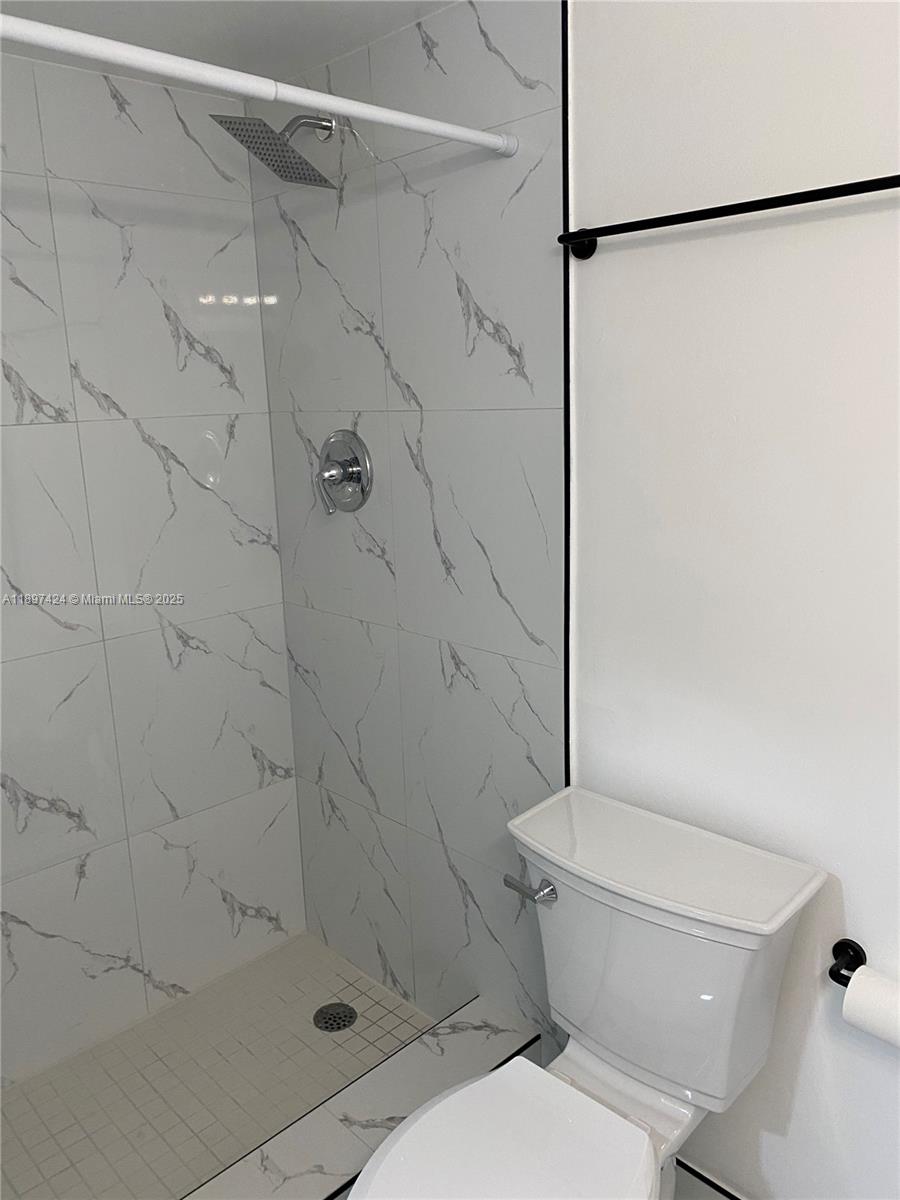 CASTILLIAN CLUB CONDO - Residential Lease