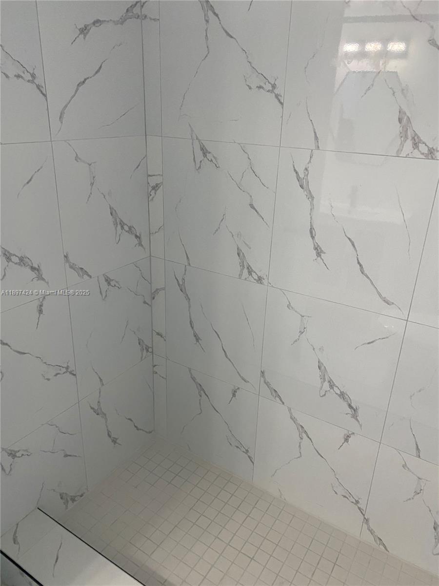 CASTILLIAN CLUB CONDO - Residential Lease