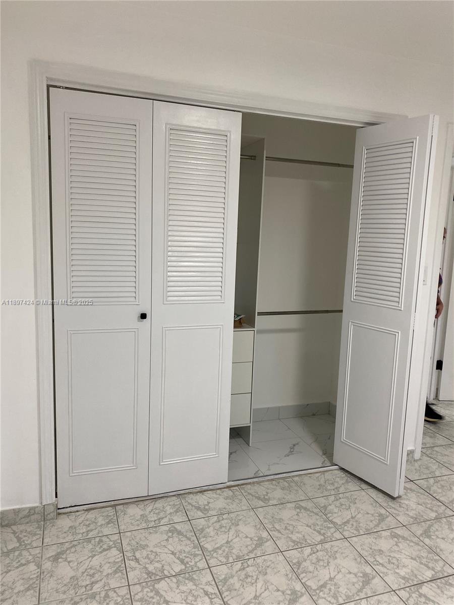 CASTILLIAN CLUB CONDO - Residential Lease