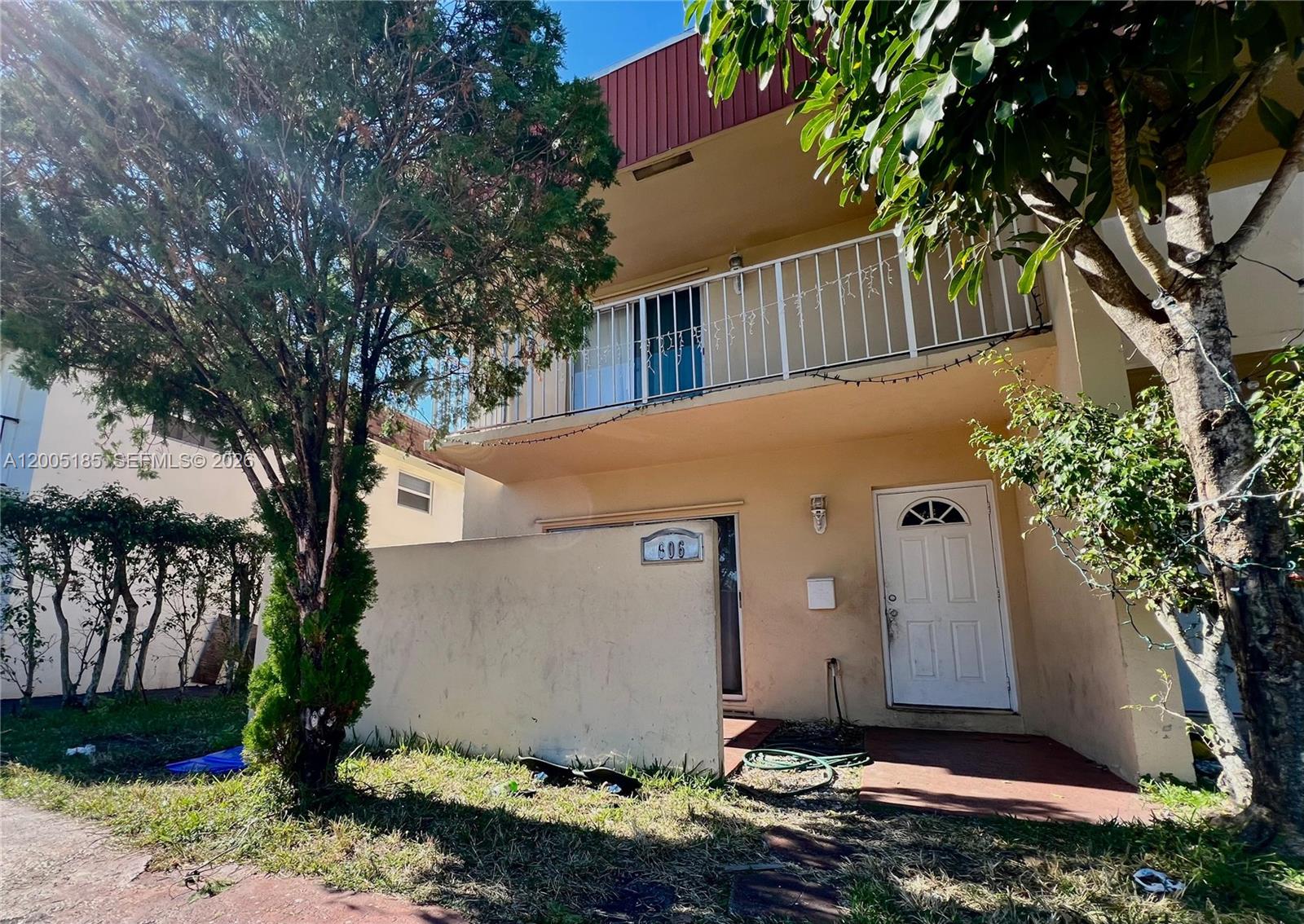 NORTH LAUDERDALE VILLAGE - Residential