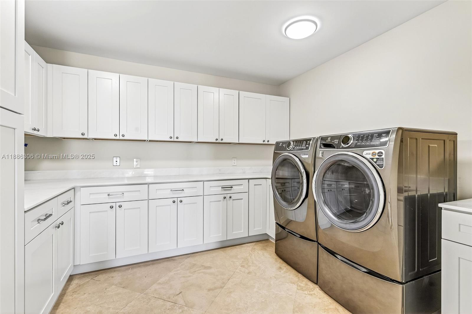 MAROON SUBDIVISION UNIT 2 - Residential