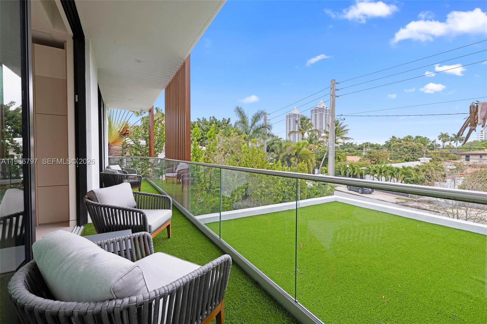 SURPRISE LAKE - Residential