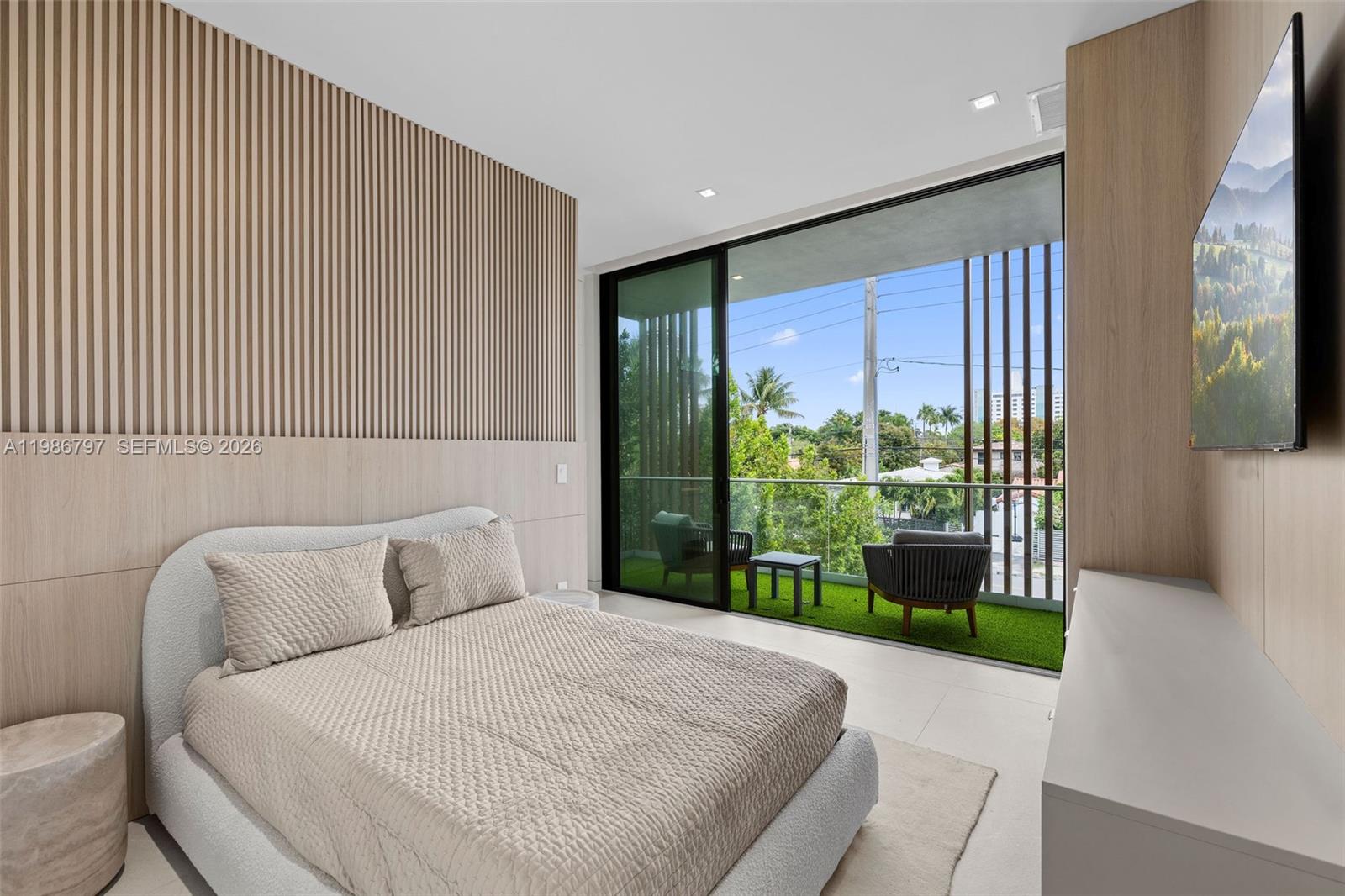 SURPRISE LAKE - Residential