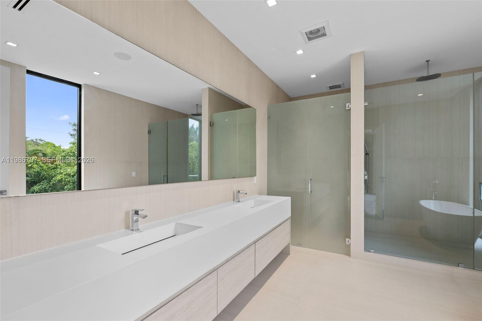 SURPRISE LAKE - Residential