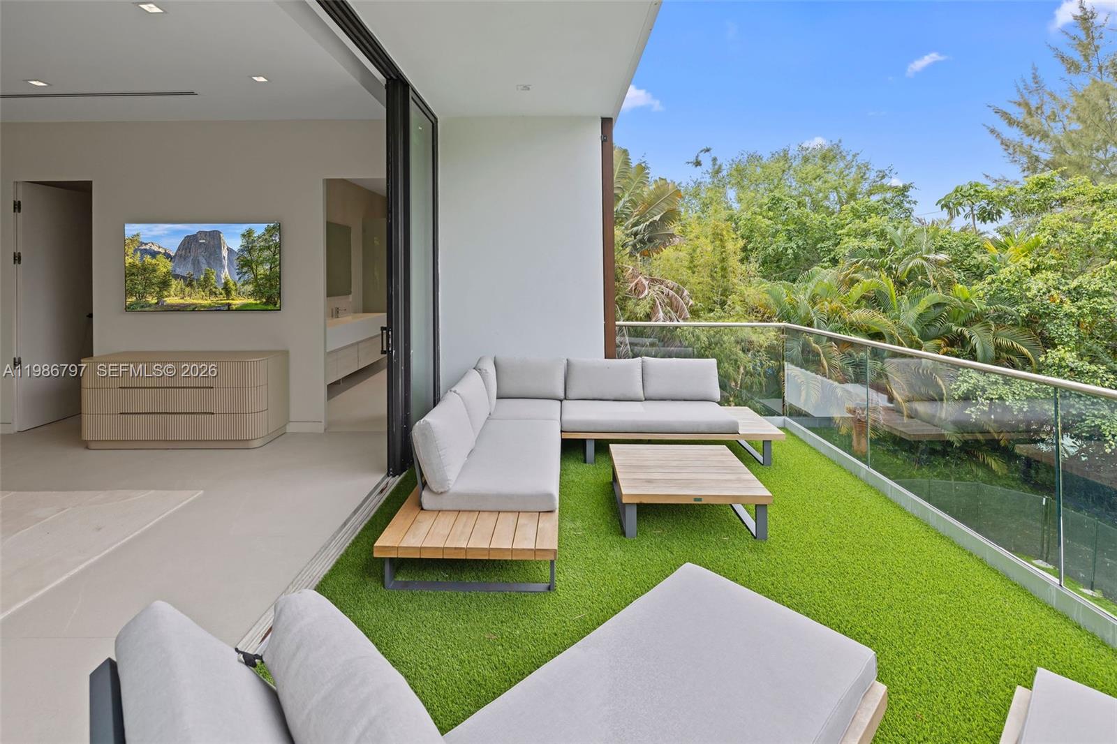 SURPRISE LAKE - Residential