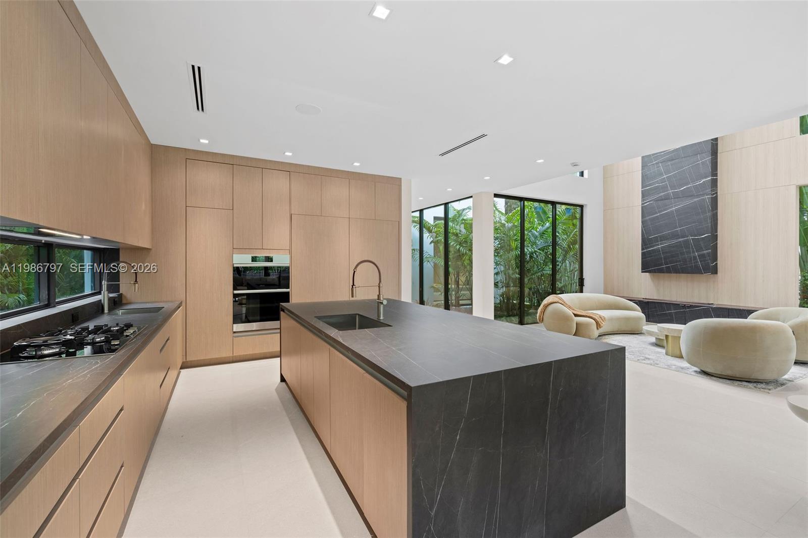 SURPRISE LAKE - Residential