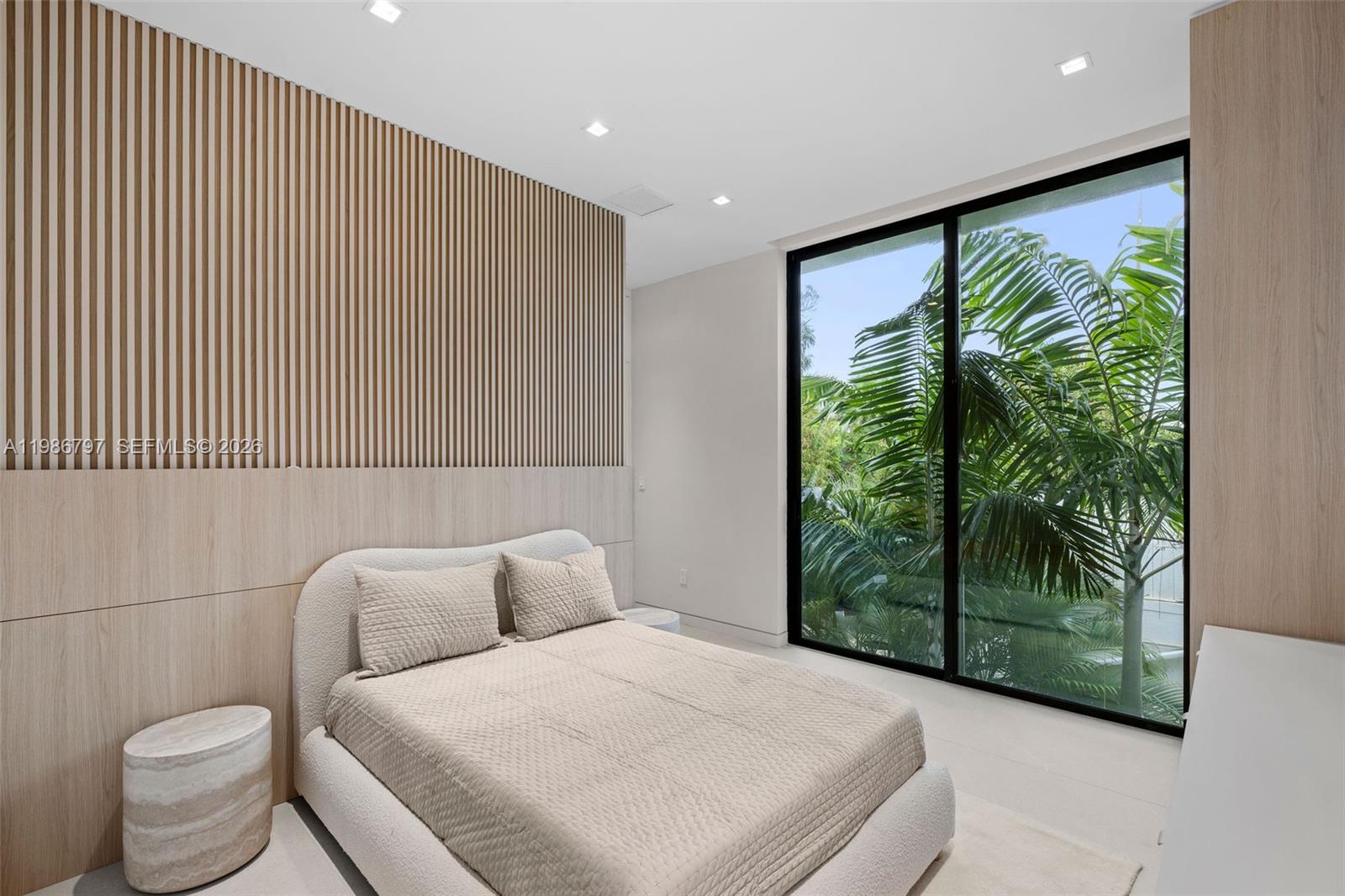 SURPRISE LAKE - Residential