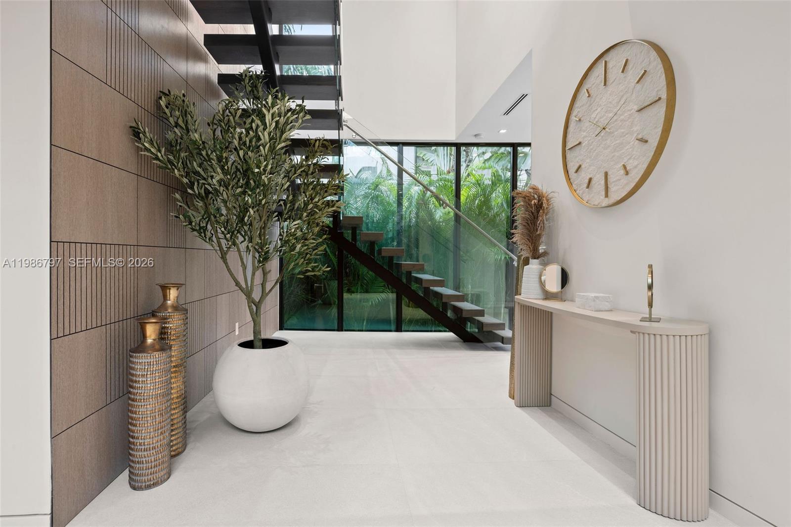 SURPRISE LAKE - Residential