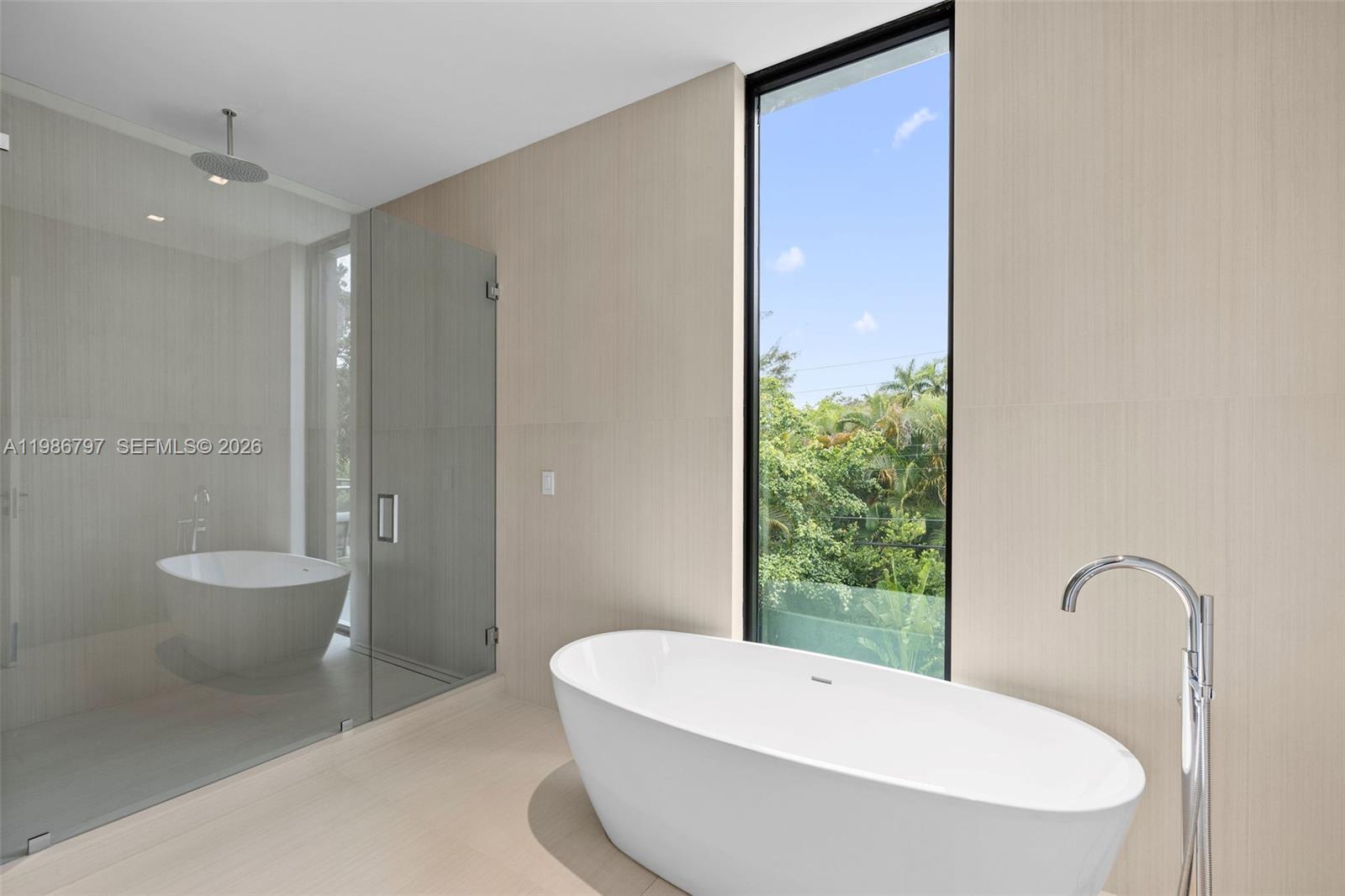 SURPRISE LAKE - Residential