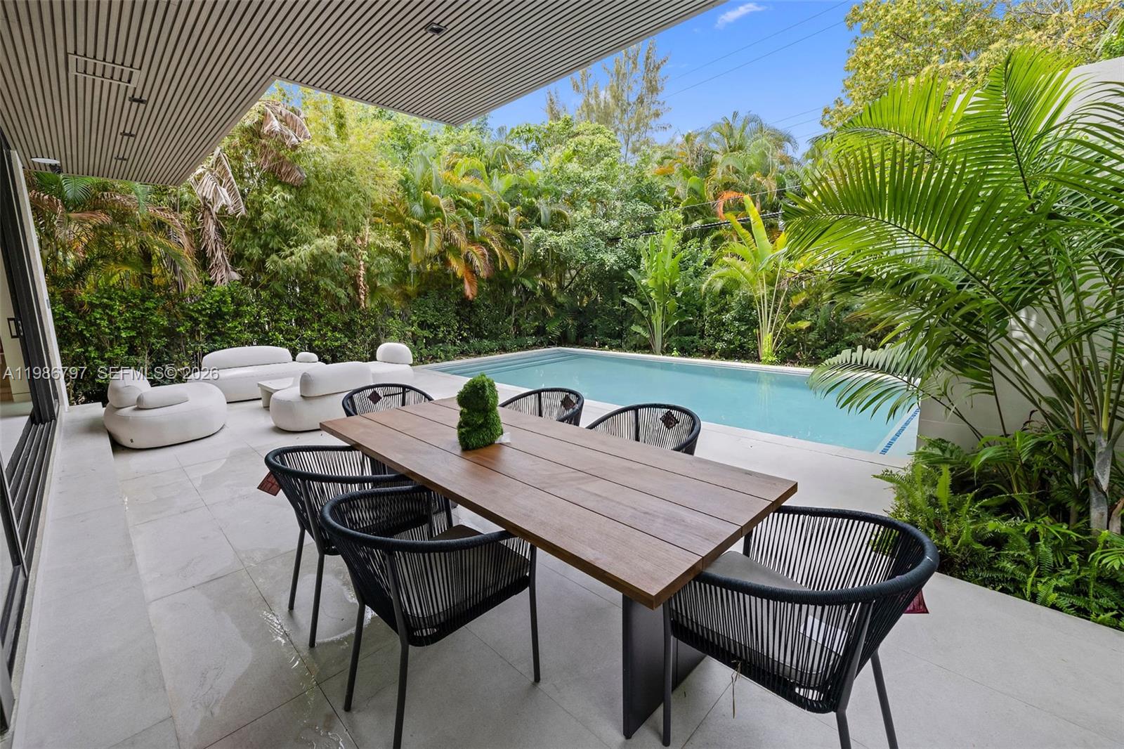 SURPRISE LAKE - Residential