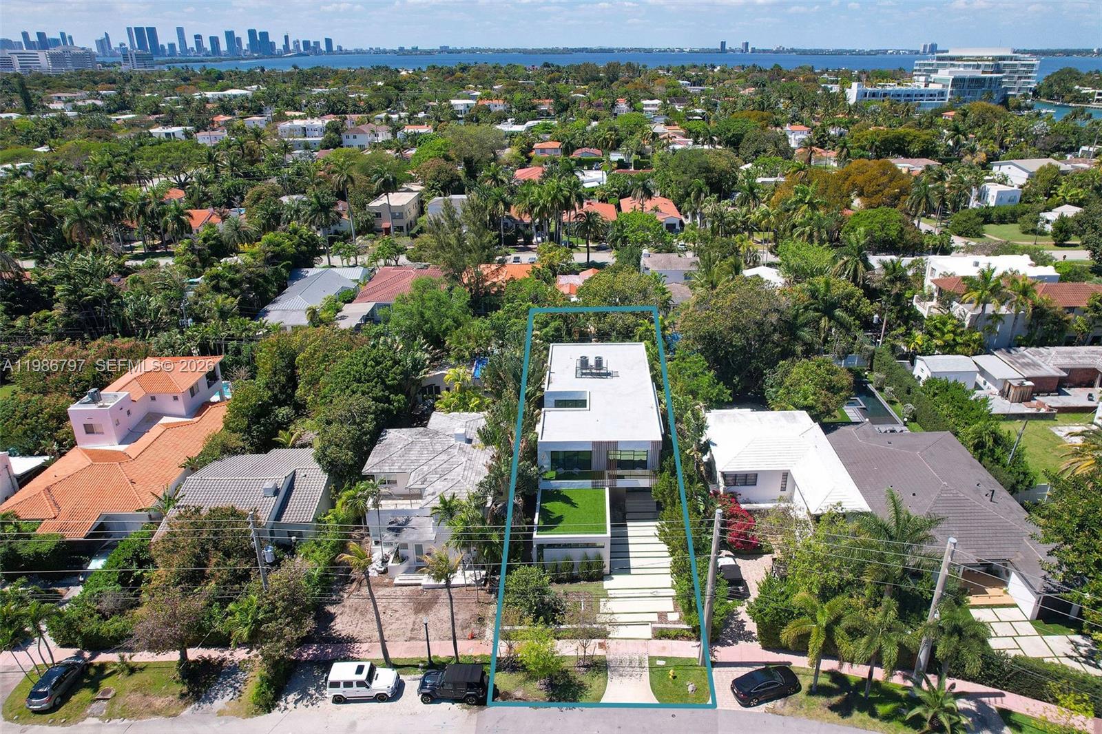 SURPRISE LAKE - Residential