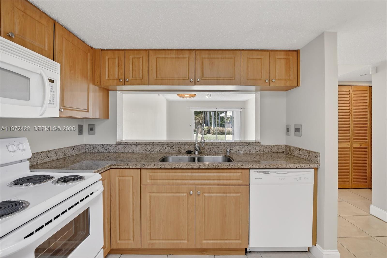 FAIRWAY GREENS CONDO HOME - Residential