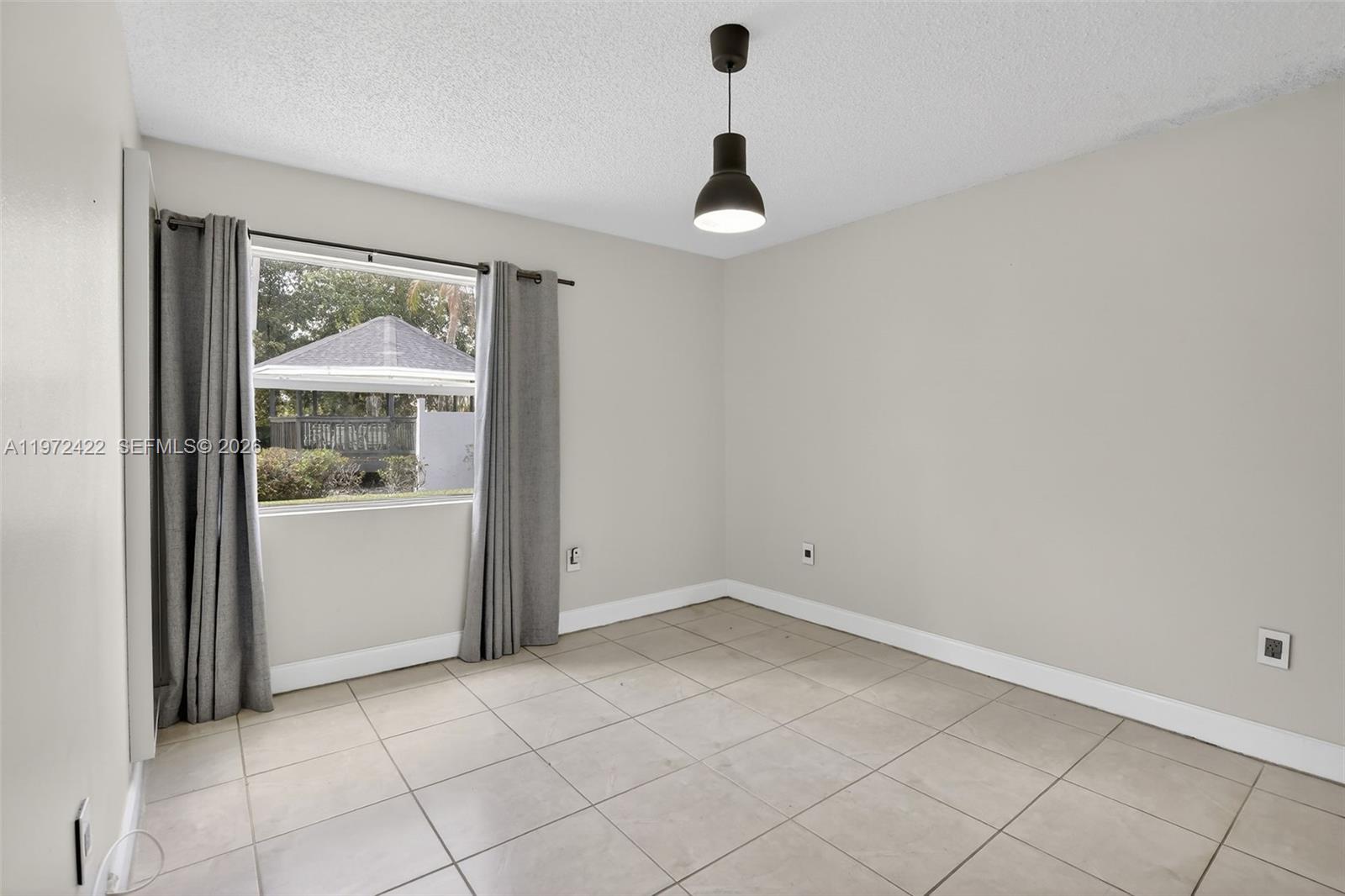 FAIRWAY GREENS CONDO HOME - Residential