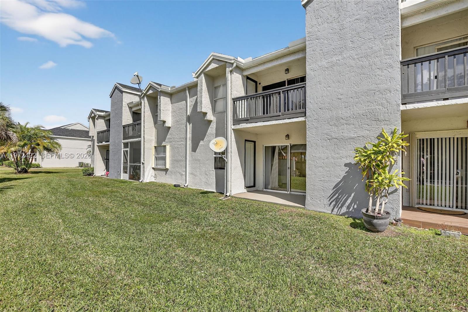 FAIRWAY GREENS CONDO HOME - Residential