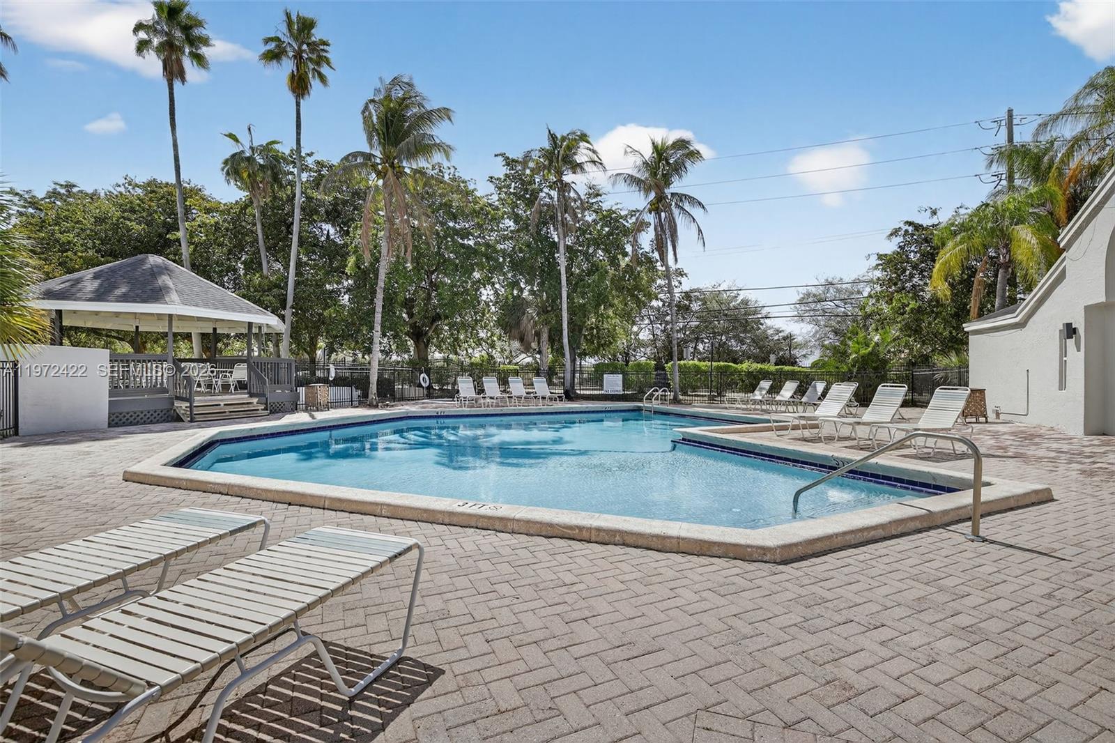 FAIRWAY GREENS CONDO HOME - Residential