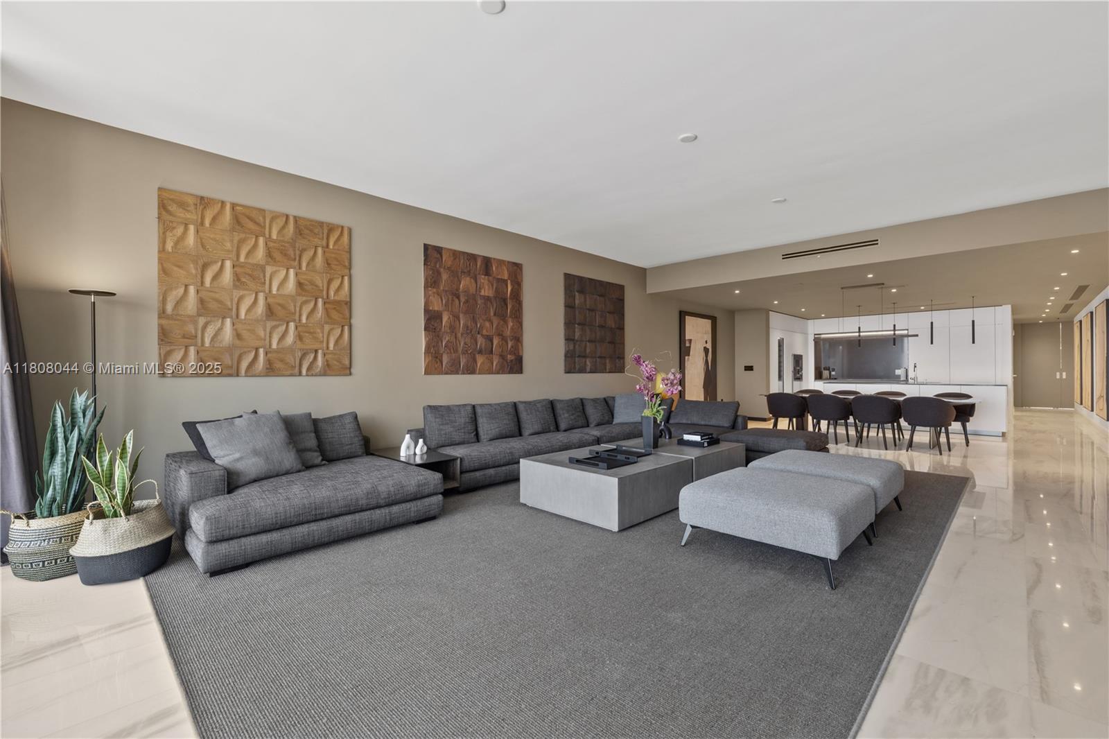 300 Biscayne Blvd Way 3104