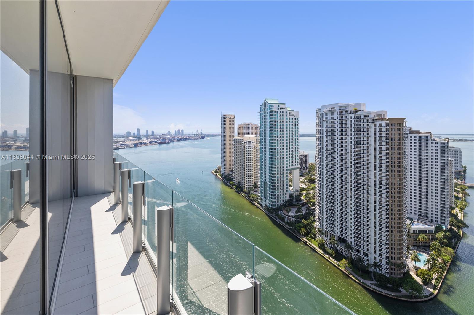 Property for Sale at 300 Biscayne Blvd Way 3104, Miami, Broward County, Florida - Bedrooms: 4 
Bathrooms: 6  - $6,330,000