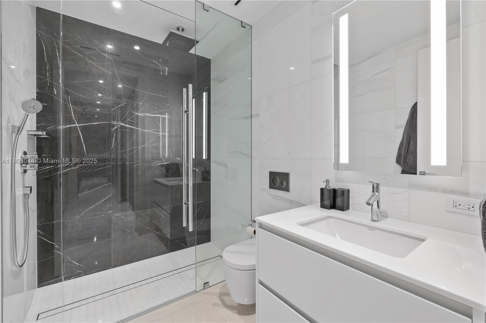 Aston Martin Residences Co - Residential
