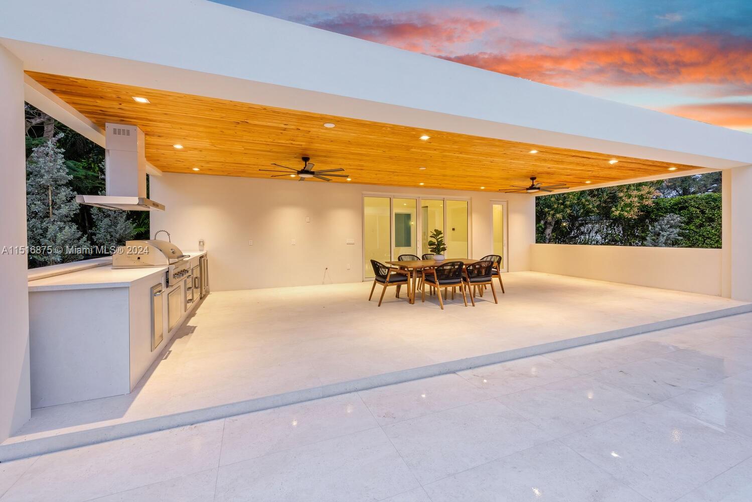 PALM MIAMI AMD - Residential