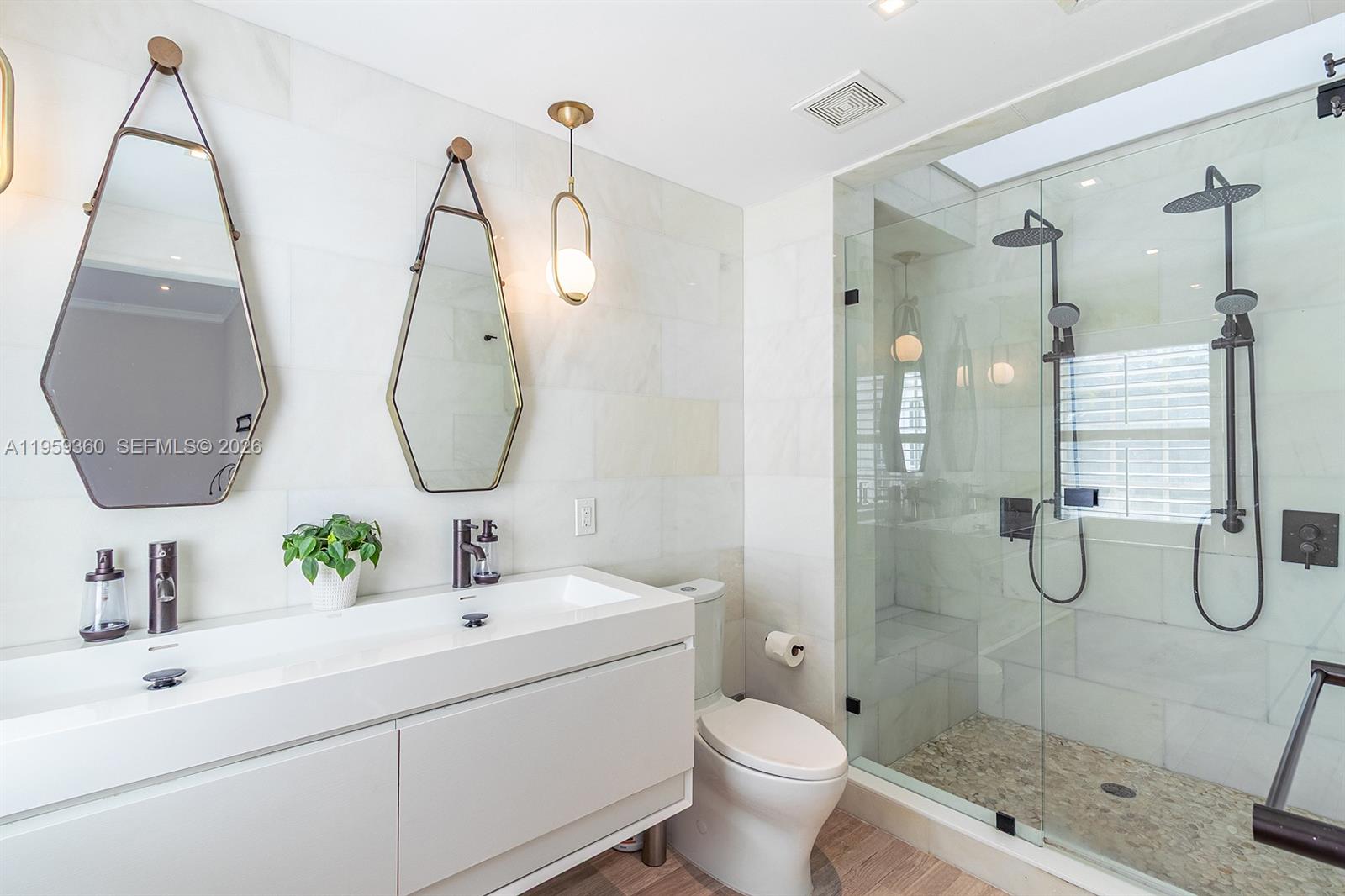 CORAL GABLES SEC B - Residential Lease