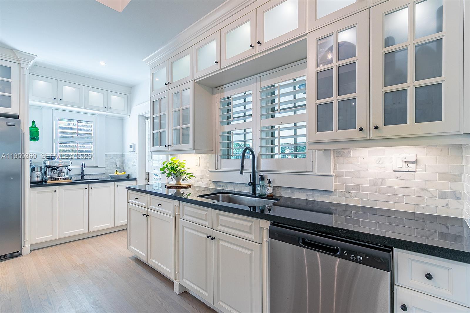 CORAL GABLES SEC B - Residential Lease